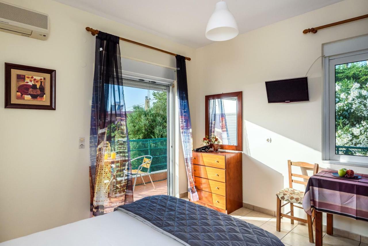 Golden Beach Hill Apartments كاتو ذاراتسو المظهر الخارجي الصورة