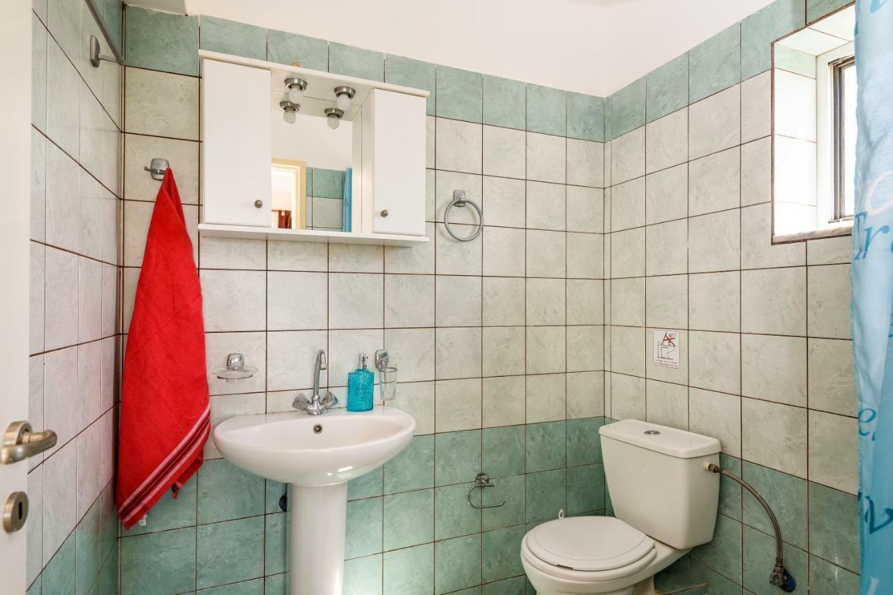 Golden Beach Hill Apartments كاتو ذاراتسو المظهر الخارجي الصورة